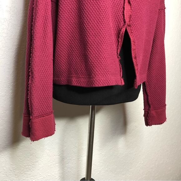 We the Free maroon red waffle thermal knit split back bell sleeve top size Small - Picture 15 of 16